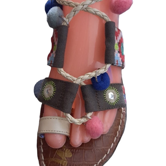 Sam Edelman Gretchen mixed color Gladiator Tassel Ethnic Sandals Size 8.5 - Picture 4 of 7